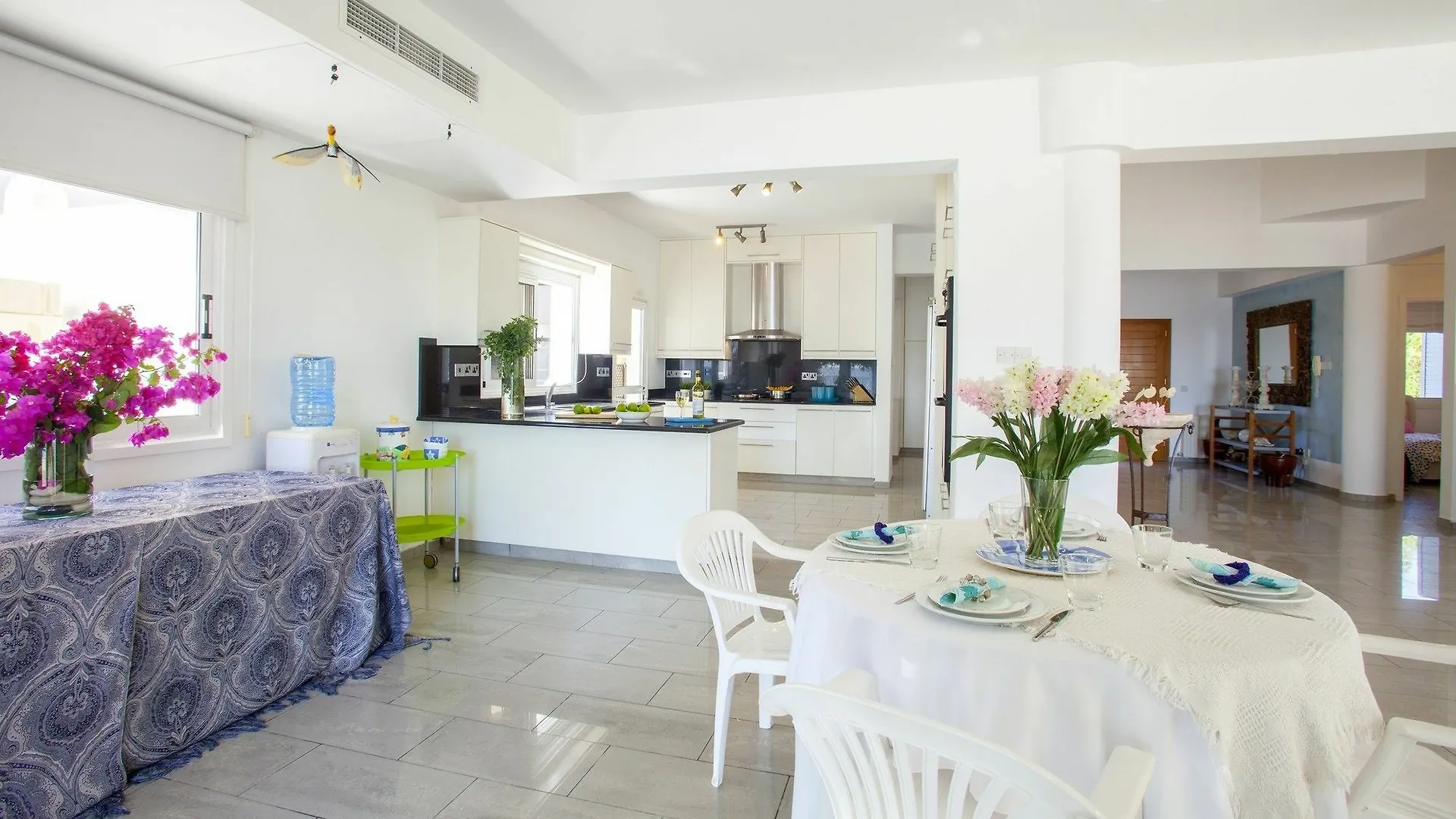 Sunset Beachfront Villa Meneou Λάρνακα